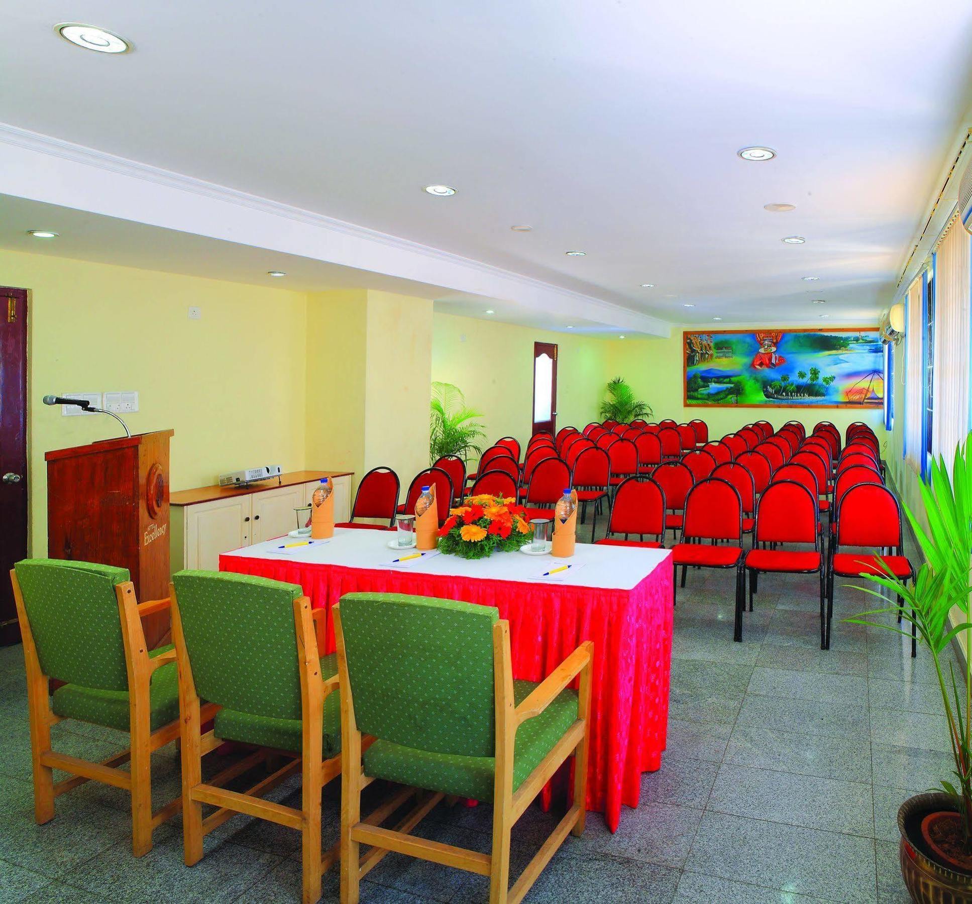 Hotel Excellency Kochi Eksteriør bilde