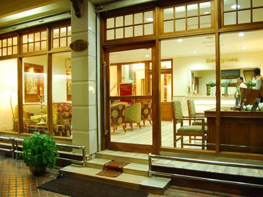 Hotel Excellency Kochi Eksteriør bilde