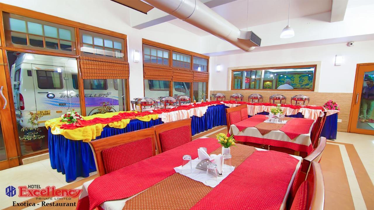 Hotel Excellency Kochi Eksteriør bilde
