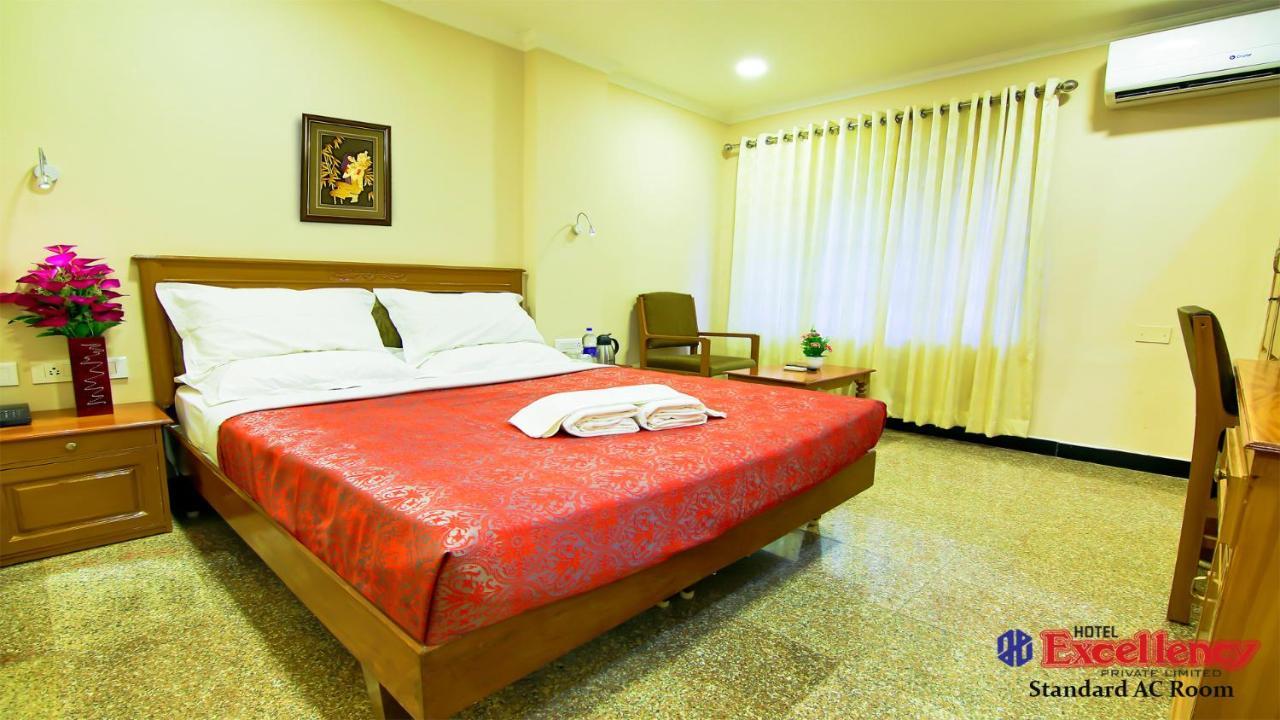 Hotel Excellency Kochi Eksteriør bilde