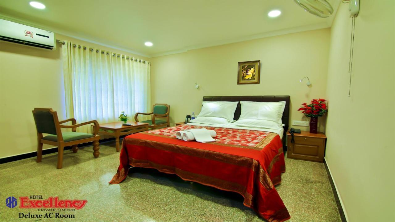 Hotel Excellency Kochi Eksteriør bilde